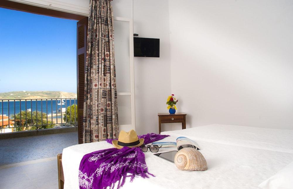 Hotel Alex Метони Экстерьер фото