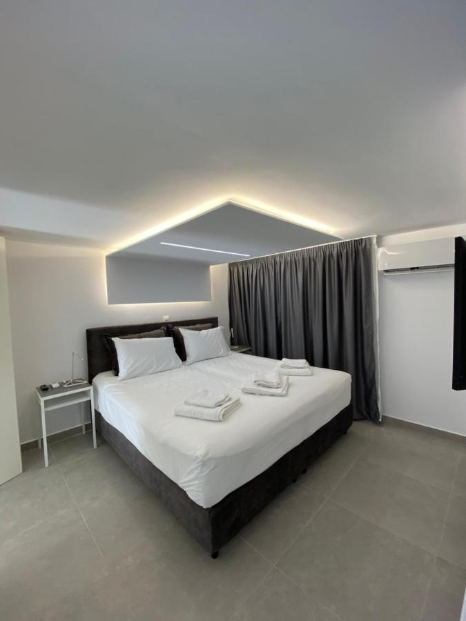 Hotel Alex Метони Экстерьер фото