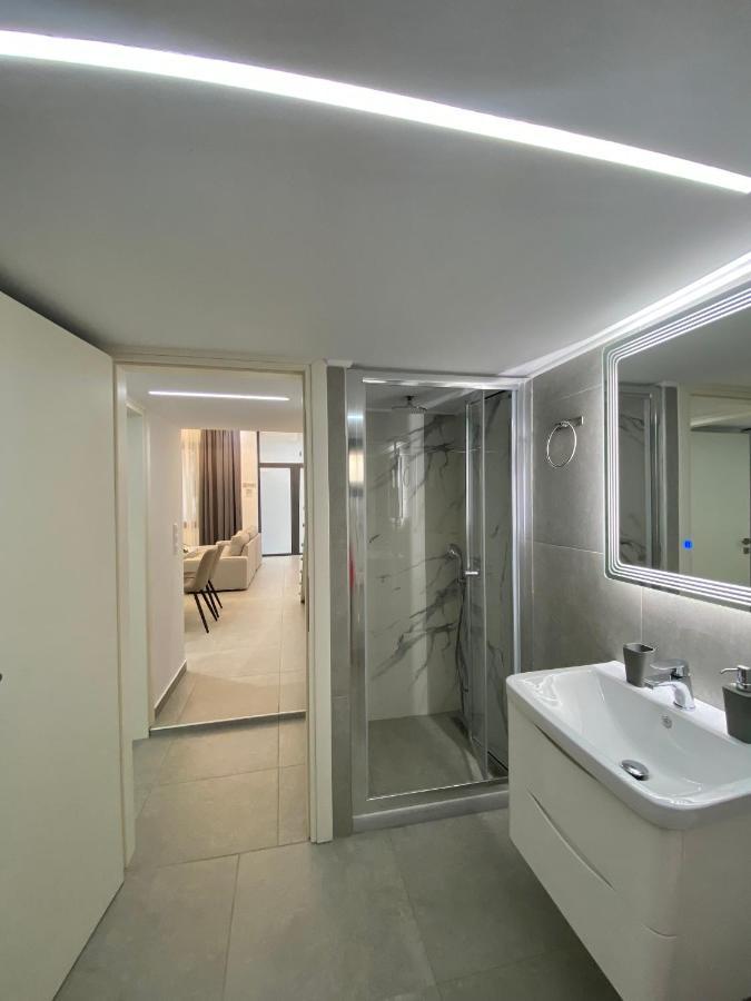 Hotel Alex Метони Экстерьер фото