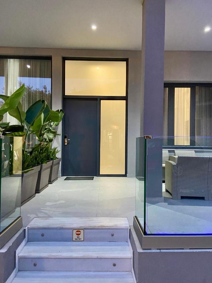 Hotel Alex Метони Экстерьер фото