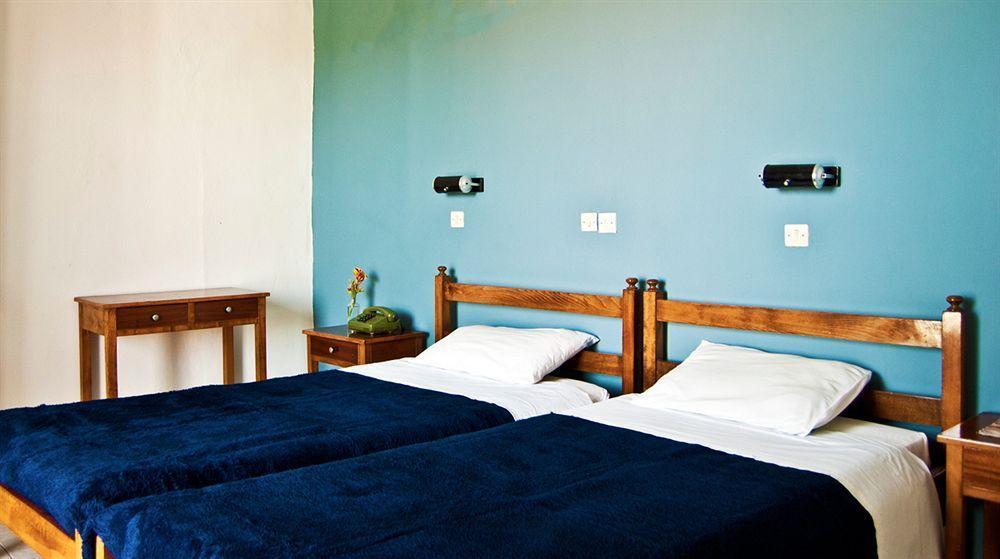 Hotel Alex Метони Экстерьер фото